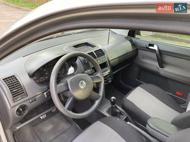 Серый Фольксваген Поло, объемом двигателя 1.39 л и пробегом 201 тыс. км за 4350 $, фото 30 на Automoto.ua