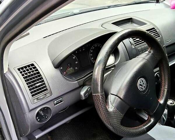 Серый Фольксваген Поло, объемом двигателя 1.4 л и пробегом 300 тыс. км за 4900 $, фото 5 на Automoto.ua