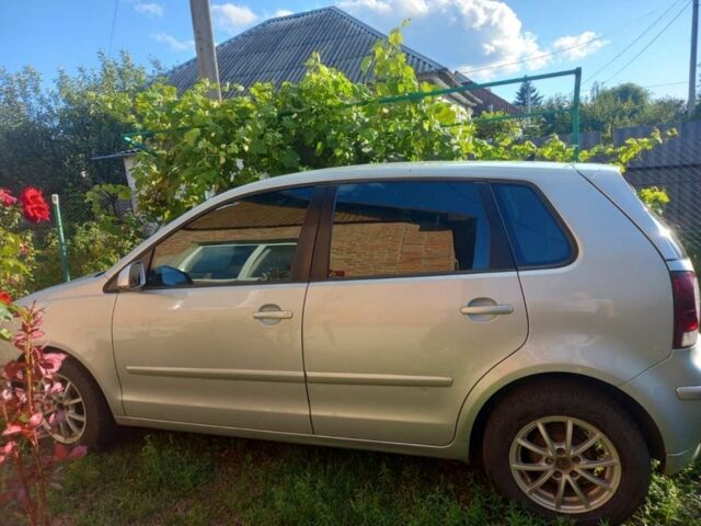 Серый Фольксваген Поло, объемом двигателя 1.4 л и пробегом 328 тыс. км за 4350 $, фото 15 на Automoto.ua