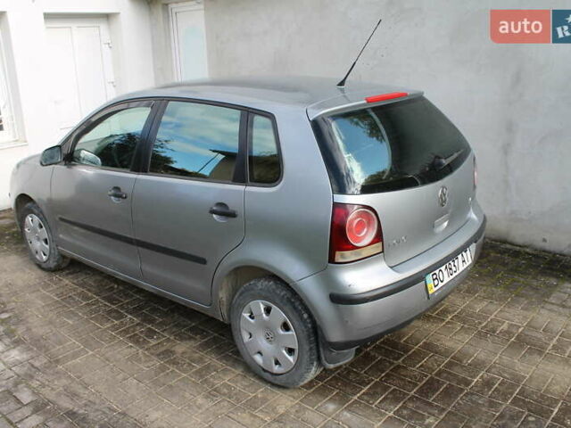 Серый Фольксваген Поло, объемом двигателя 1.4 л и пробегом 263 тыс. км за 4500 $, фото 10 на Automoto.ua