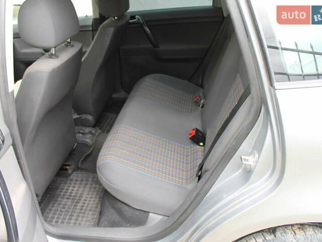 Серый Фольксваген Поло, объемом двигателя 1.4 л и пробегом 263 тыс. км за 4500 $, фото 14 на Automoto.ua