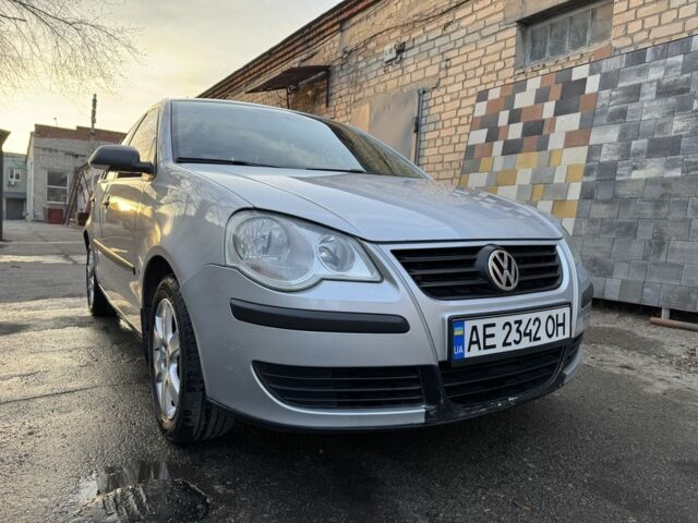 Сірий Фольксваген Поло, об'ємом двигуна 0 л та пробігом 190 тис. км за 4700 $, фото 1 на Automoto.ua