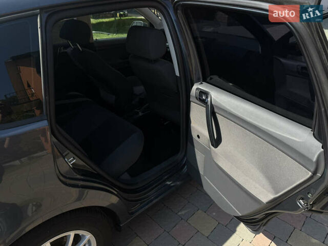 Серый Фольксваген Поло, объемом двигателя 1.4 л и пробегом 310 тыс. км за 4800 $, фото 8 на Automoto.ua