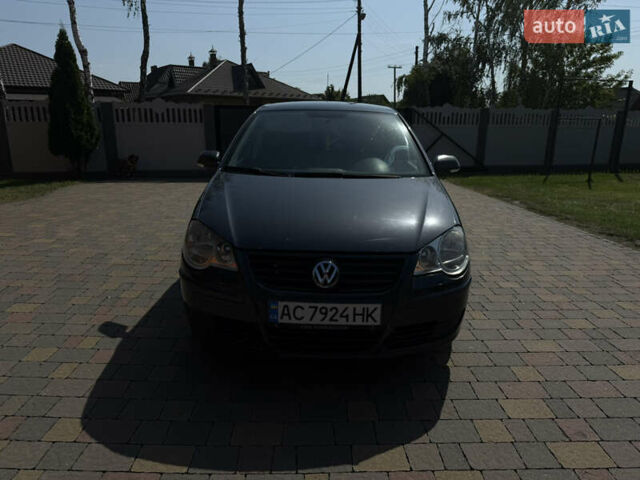 Серый Фольксваген Поло, объемом двигателя 1.4 л и пробегом 310 тыс. км за 4800 $, фото 12 на Automoto.ua