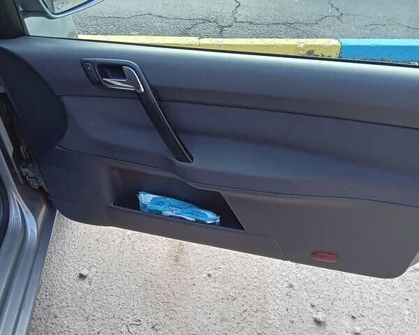 Сірий Фольксваген Поло, об'ємом двигуна 1.2 л та пробігом 243 тис. км за 3500 $, фото 11 на Automoto.ua