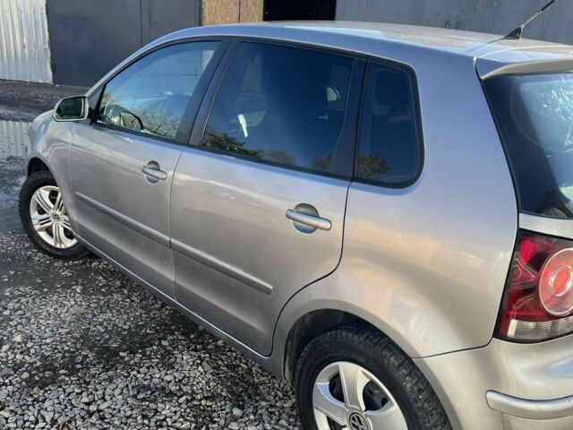 Серый Фольксваген Поло, объемом двигателя 1.4 л и пробегом 157 тыс. км за 4700 $, фото 5 на Automoto.ua