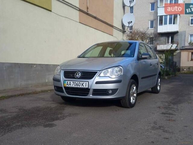 Сірий Фольксваген Поло, об'ємом двигуна 1.39 л та пробігом 271 тис. км за 3900 $, фото 2 на Automoto.ua