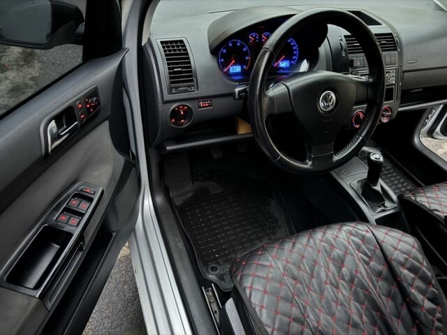 Сірий Фольксваген Поло, об'ємом двигуна 0 л та пробігом 190 тис. км за 4700 $, фото 6 на Automoto.ua