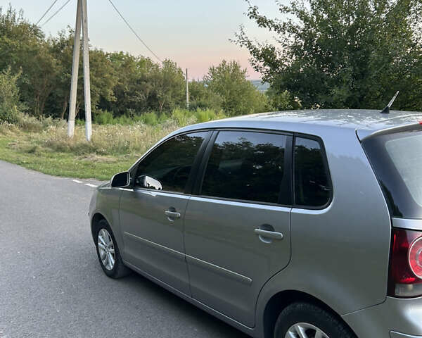 Сірий Фольксваген Поло, об'ємом двигуна 1.6 л та пробігом 168 тис. км за 5000 $, фото 1 на Automoto.ua
