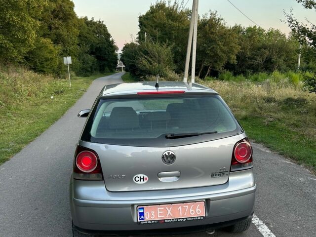 Серый Фольксваген Поло, объемом двигателя 1.6 л и пробегом 180 тыс. км за 5200 $, фото 3 на Automoto.ua