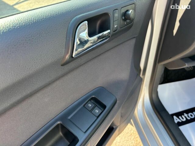 Серый Фольксваген Поло, объемом двигателя 1.2 л и пробегом 125 тыс. км за 4990 $, фото 17 на Automoto.ua