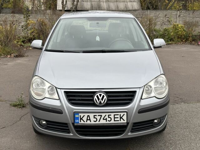 Сірий Фольксваген Поло, об'ємом двигуна 1.4 л та пробігом 276 тис. км за 5300 $, фото 9 на Automoto.ua