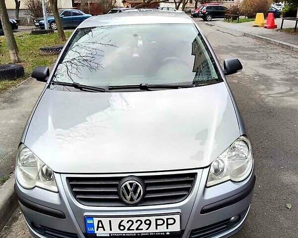 Серый Фольксваген Поло, объемом двигателя 1.4 л и пробегом 300 тыс. км за 4900 $, фото 12 на Automoto.ua