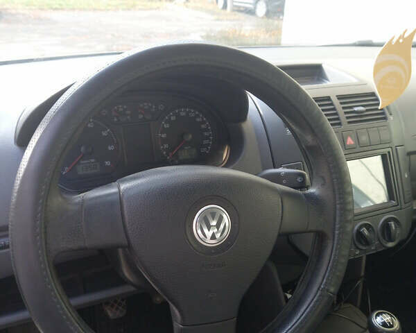 Сірий Фольксваген Поло, об'ємом двигуна 1.39 л та пробігом 271 тис. км за 3900 $, фото 7 на Automoto.ua