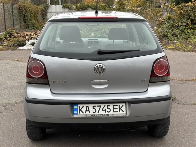 Сірий Фольксваген Поло, об'ємом двигуна 1.4 л та пробігом 276 тис. км за 5300 $, фото 5 на Automoto.ua