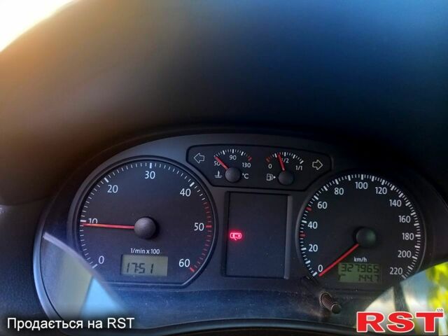 Серый Фольксваген Поло, объемом двигателя 1.4 л и пробегом 328 тыс. км за 4350 $, фото 10 на Automoto.ua