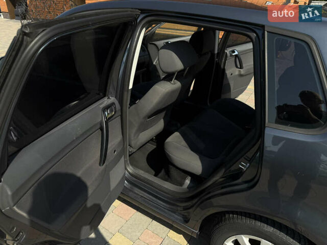 Серый Фольксваген Поло, объемом двигателя 1.4 л и пробегом 310 тыс. км за 4800 $, фото 10 на Automoto.ua