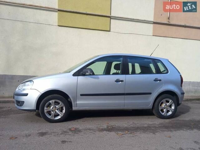 Сірий Фольксваген Поло, об'ємом двигуна 1.39 л та пробігом 271 тис. км за 3900 $, фото 1 на Automoto.ua