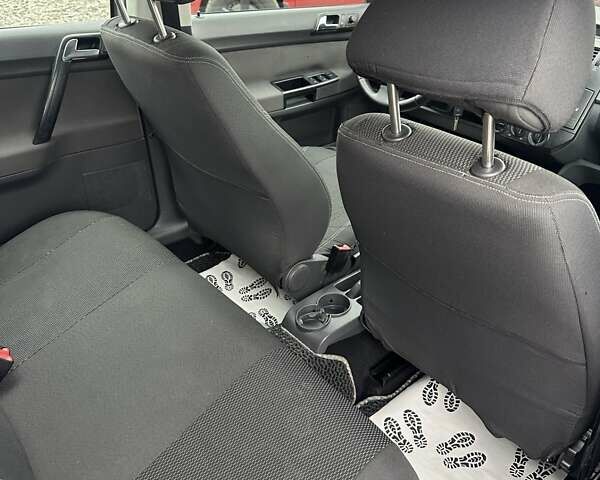 Серый Фольксваген Поло, объемом двигателя 1.4 л и пробегом 278 тыс. км за 5400 $, фото 12 на Automoto.ua