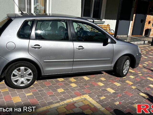 Серый Фольксваген Поло, объемом двигателя 1.4 л и пробегом 250 тыс. км за 5100 $, фото 4 на Automoto.ua