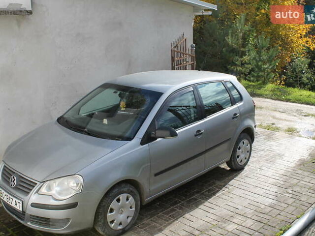 Серый Фольксваген Поло, объемом двигателя 1.4 л и пробегом 263 тыс. км за 4500 $, фото 4 на Automoto.ua