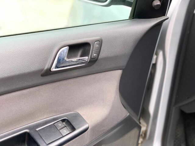 Серый Фольксваген Поло, объемом двигателя 1.4 л и пробегом 257 тыс. км за 4790 $, фото 19 на Automoto.ua