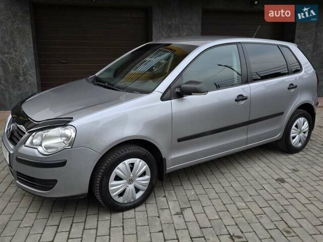 Серый Фольксваген Поло, объемом двигателя 1.4 л и пробегом 155 тыс. км за 5999 $, фото 3 на Automoto.ua