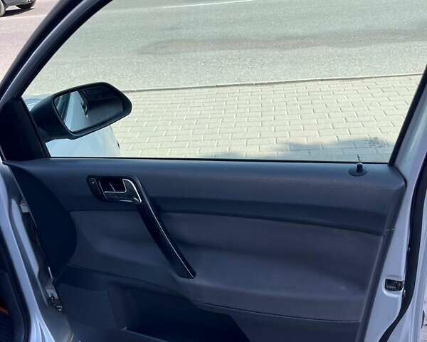 Серый Фольксваген Поло, объемом двигателя 1.4 л и пробегом 237 тыс. км за 4600 $, фото 16 на Automoto.ua