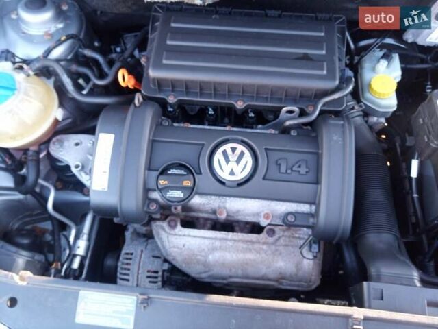 Серый Фольксваген Поло, объемом двигателя 0 л и пробегом 170 тыс. км за 3800 $, фото 2 на Automoto.ua