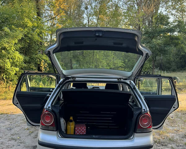 Серый Фольксваген Поло, объемом двигателя 1.39 л и пробегом 280 тыс. км за 5300 $, фото 4 на Automoto.ua