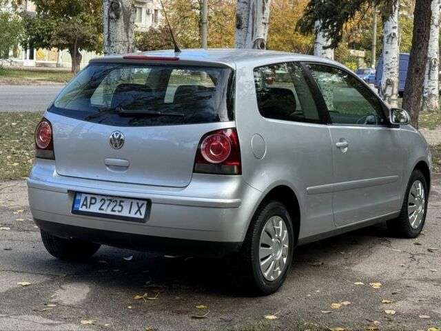 Серый Фольксваген Поло, объемом двигателя 1.2 л и пробегом 209 тыс. км за 3250 $, фото 4 на Automoto.ua