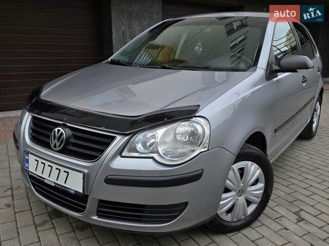 Серый Фольксваген Поло, объемом двигателя 1.4 л и пробегом 155 тыс. км за 5999 $, фото 1 на Automoto.ua