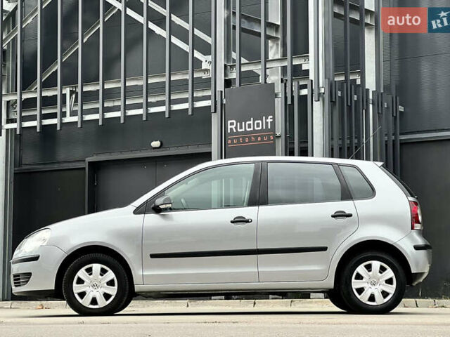 Серый Фольксваген Поло, объемом двигателя 1.4 л и пробегом 192 тыс. км за 5900 $, фото 7 на Automoto.ua