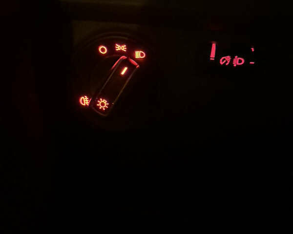 Серый Фольксваген Поло, объемом двигателя 1.39 л и пробегом 153 тыс. км за 3999 $, фото 39 на Automoto.ua