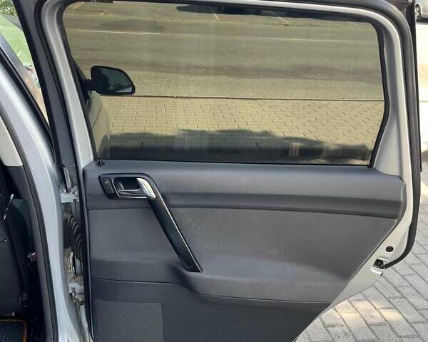 Серый Фольксваген Поло, объемом двигателя 1.4 л и пробегом 237 тыс. км за 4600 $, фото 10 на Automoto.ua