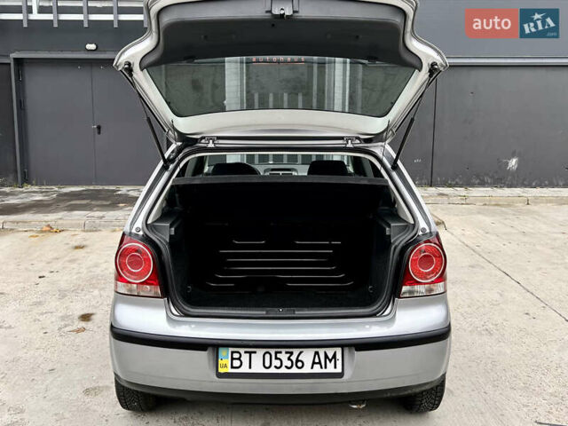 Серый Фольксваген Поло, объемом двигателя 1.4 л и пробегом 192 тыс. км за 5900 $, фото 27 на Automoto.ua