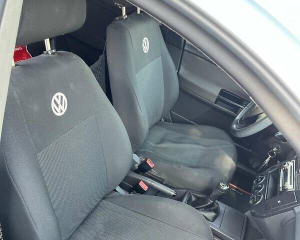 Серый Фольксваген Поло, объемом двигателя 1.4 л и пробегом 237 тыс. км за 4600 $, фото 25 на Automoto.ua