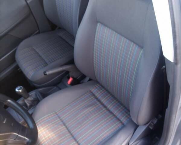 Сірий Фольксваген Поло, об'ємом двигуна 0 л та пробігом 170 тис. км за 4000 $, фото 4 на Automoto.ua