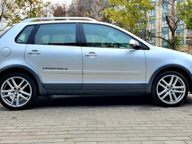 Сірий Фольксваген Поло, об'ємом двигуна 1.4 л та пробігом 180 тис. км за 6900 $, фото 5 на Automoto.ua