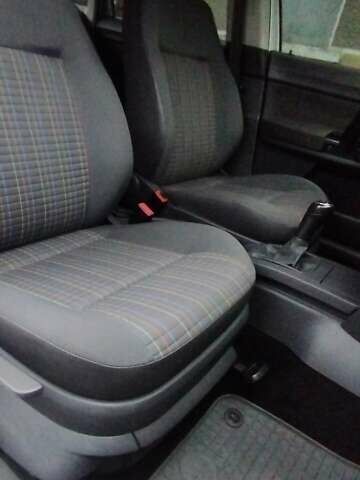 Серый Фольксваген Поло, объемом двигателя 1.4 л и пробегом 407 тыс. км за 5100 $, фото 2 на Automoto.ua