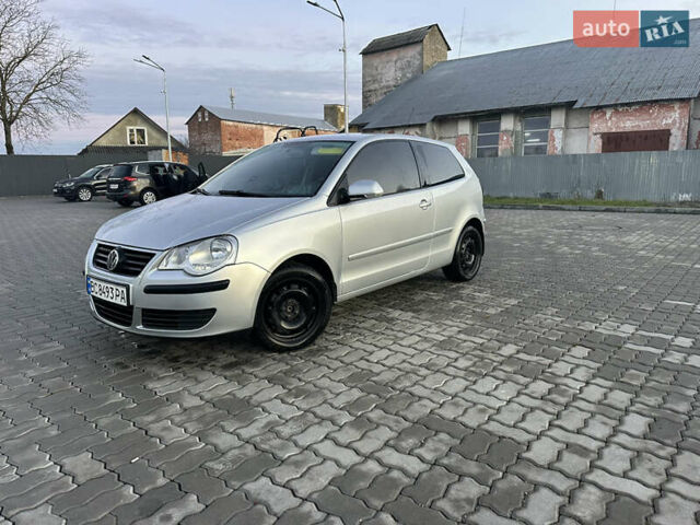 Сірий Фольксваген Поло, об'ємом двигуна 1.42 л та пробігом 223 тис. км за 4700 $, фото 2 на Automoto.ua