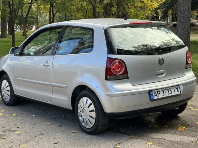 Серый Фольксваген Поло, объемом двигателя 1.2 л и пробегом 209 тыс. км за 3250 $, фото 5 на Automoto.ua