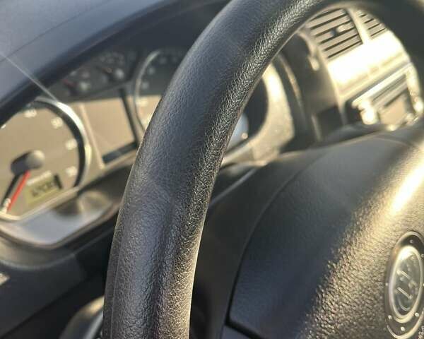 Серый Фольксваген Поло, объемом двигателя 1.6 л и пробегом 127 тыс. км за 5499 $, фото 9 на Automoto.ua