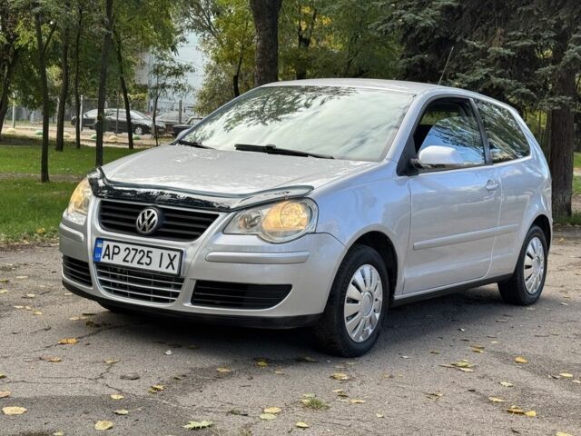 Серый Фольксваген Поло, объемом двигателя 1.2 л и пробегом 209 тыс. км за 3250 $, фото 1 на Automoto.ua
