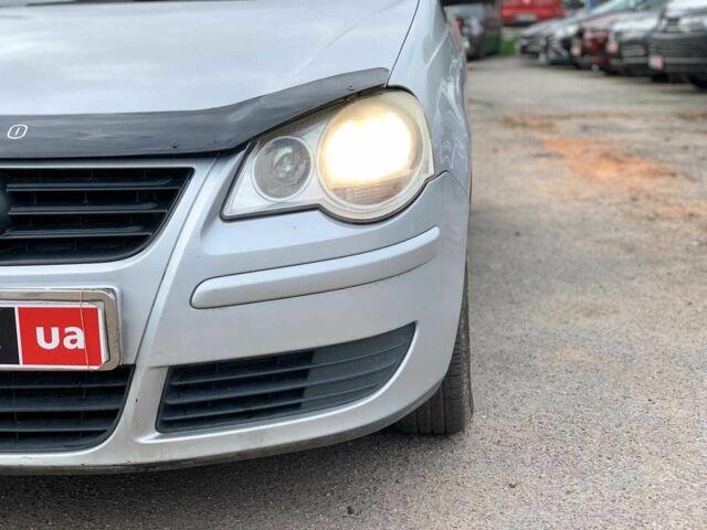 Серый Фольксваген Поло, объемом двигателя 1.4 л и пробегом 257 тыс. км за 4790 $, фото 9 на Automoto.ua