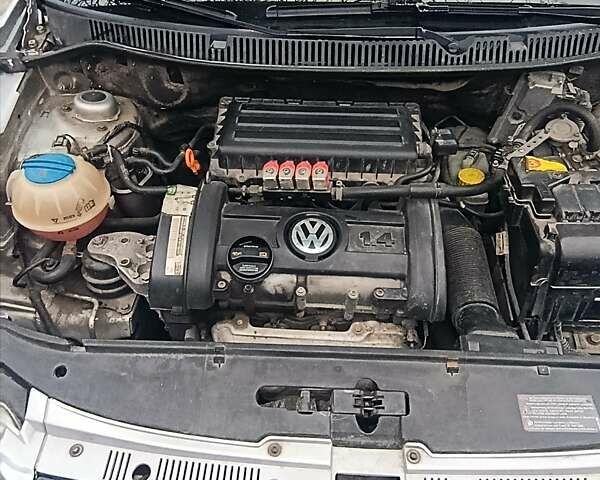 Сірий Фольксваген Поло, об'ємом двигуна 1.39 л та пробігом 267 тис. км за 4200 $, фото 10 на Automoto.ua