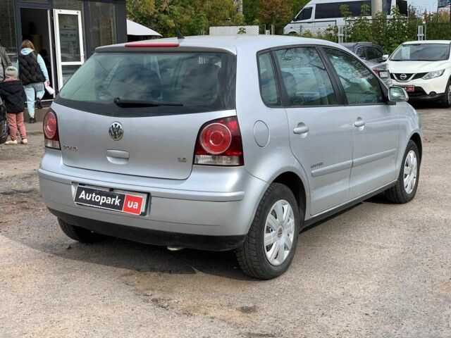 Серый Фольксваген Поло, объемом двигателя 1.4 л и пробегом 257 тыс. км за 4790 $, фото 4 на Automoto.ua