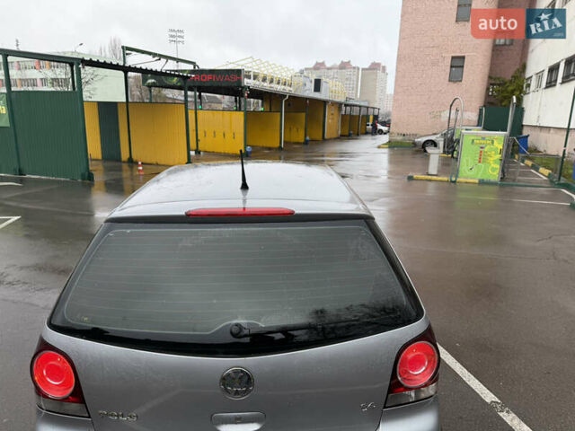 Серый Фольксваген Поло, объемом двигателя 1.39 л и пробегом 153 тыс. км за 3999 $, фото 8 на Automoto.ua