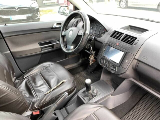 Серый Фольксваген Поло, объемом двигателя 1.4 л и пробегом 257 тыс. км за 4790 $, фото 23 на Automoto.ua