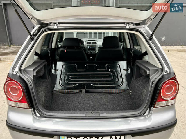 Серый Фольксваген Поло, объемом двигателя 1.4 л и пробегом 192 тыс. км за 5900 $, фото 29 на Automoto.ua